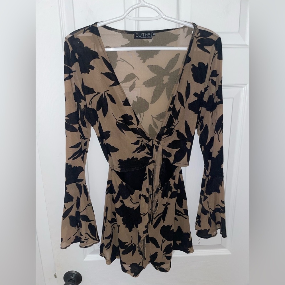Fall Floral Romper - Picture 2 of 4